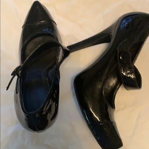 Gianni Bini Patent Mary Jane with 5” heel